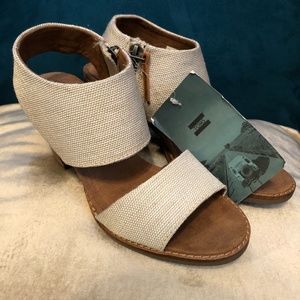 Toms Majcut Heels Size 6